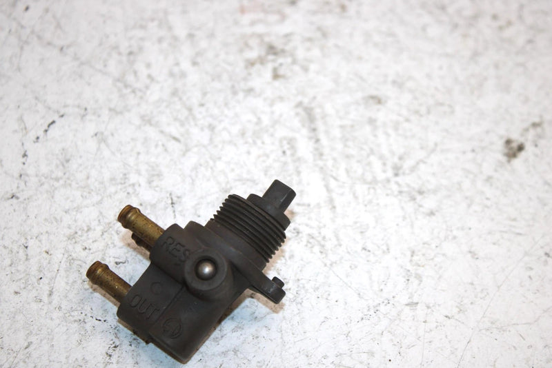 1998 Yamaha Waverunner Gp800 Oem Fuel Petcock Selector 65U-24500-00-00 JY9