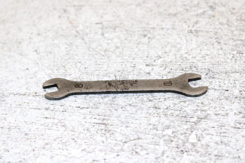 1999 Yamaha Vmax 600 Sx Oem Tool Kit 8CR-28100-00-00 SY5