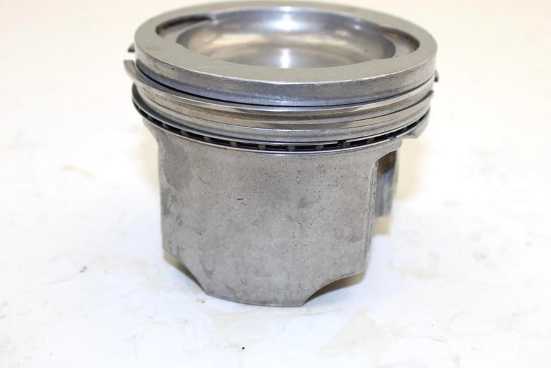 05 Polaris Sportsman 700 EFI OEM Piston 2202107 Q5067
