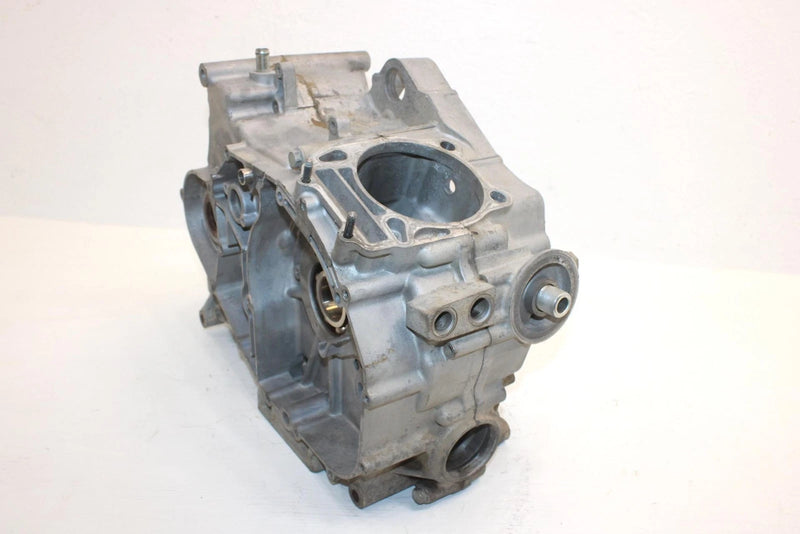 2009 Suzuki Lt-a400f Oem Engine Motor Crankcase 11302-38812 AS26