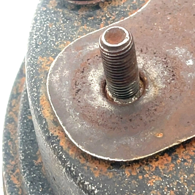 1996 Yamaha Kodiak 400 YFM400FW 4x4 OEM Front Wheel Hub 3HN-25111-02-00 AY64