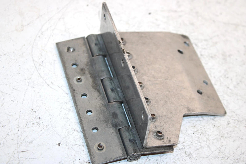 94 Polaris 440 L/c Oem Belt Cover Hinge 5210728 SP53