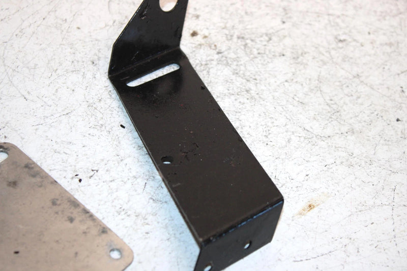 92 Polaris Sport Gt Oem Airbox Bracket Set 5223973-067 5211274 SP62