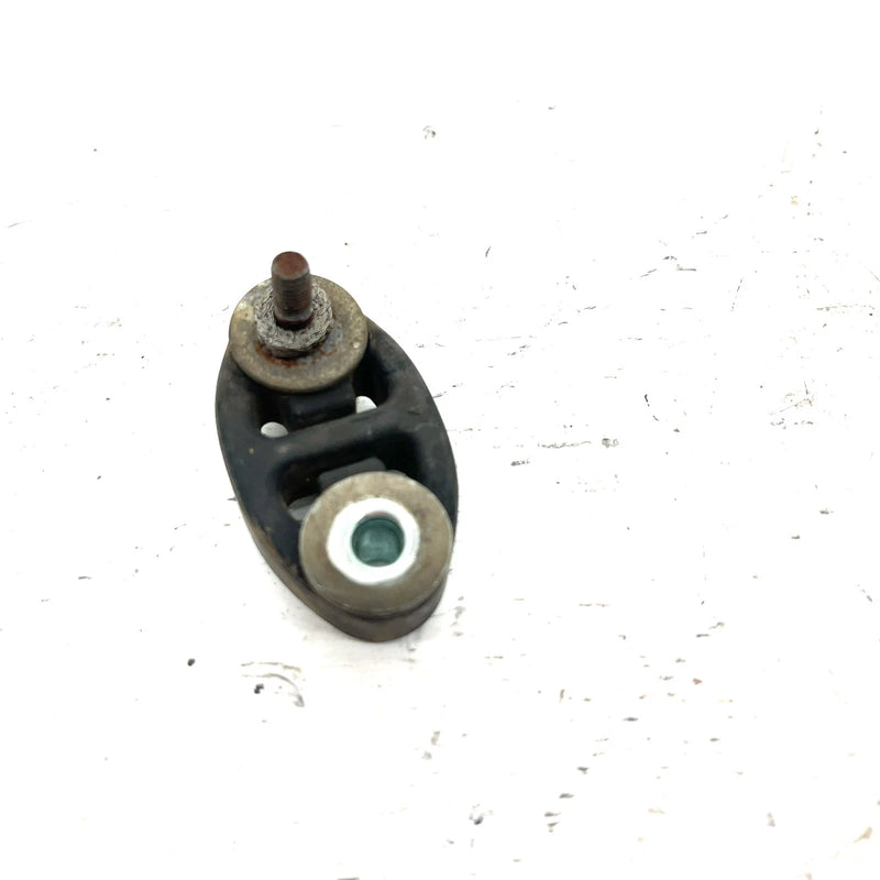 06-09 Yamaha Rhino 450 YXR450FA 4x4 OEM Muffler Hanger 5UG-14737-00-00 XY2