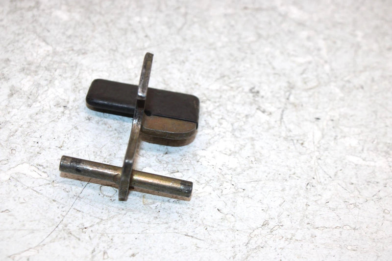 2005 Arctic Cat Atv 650 Oem Seat Latch Lever 1506-156 AA27