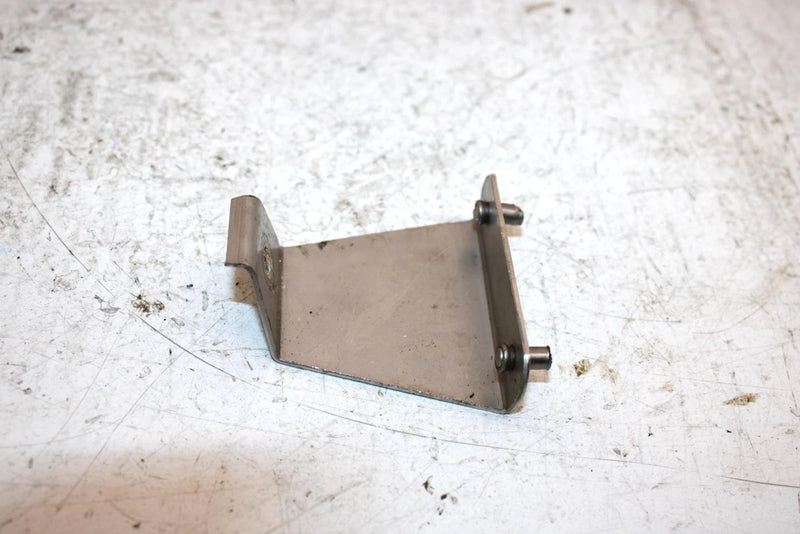 1998 Sea-doo Gtx Oem Fuel Filler Mount Bracket 275500287 JS49