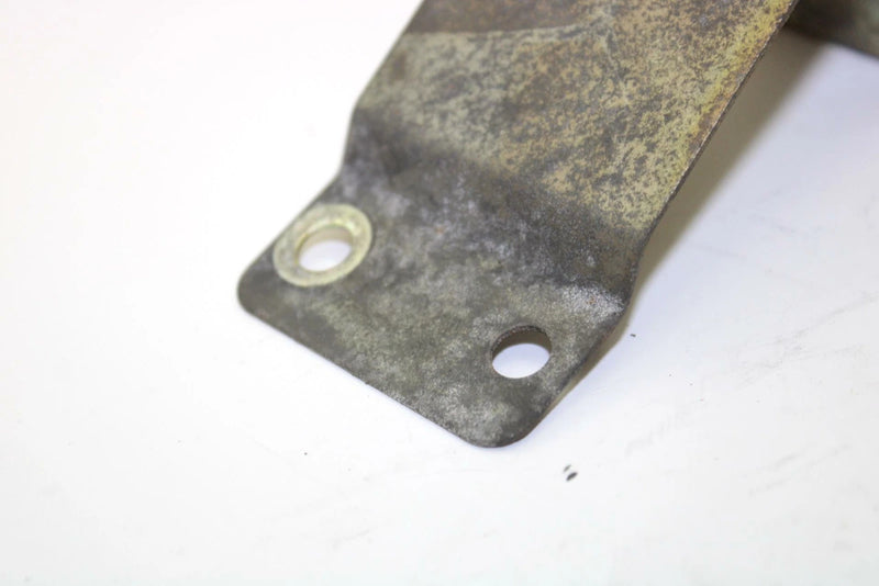 93 Yamaha Venture GT OEM Airbox Bracket 8V0-14494-00-00 Q5548