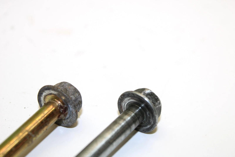 1995 Yamaha Vmax 600 Oem Crankcase 3 5/8" Bolt Pair 95817-08085-00 Q1525