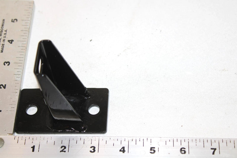 1998 Polaris Xpress 300 Oem Lower Engine Mounting Bracket 1040532-067 Q3016