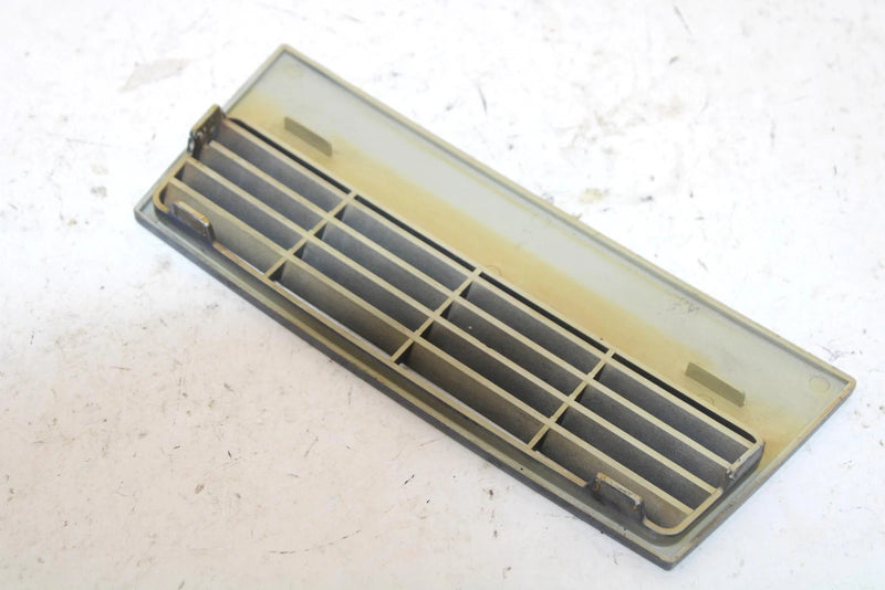 1988 Yamaha Enticer 340 Oem Center Hood Louver 83T-77134-00-00 SY130