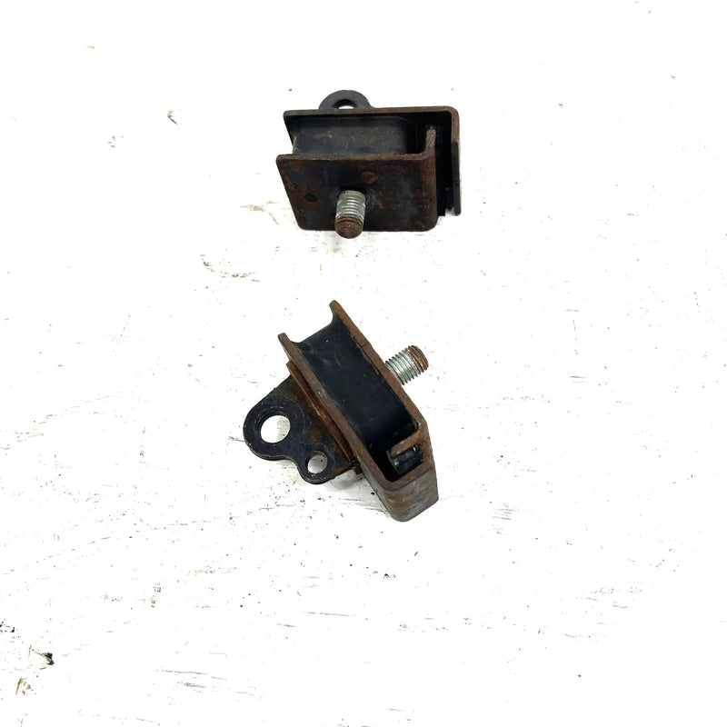 2012 Yamaha Grizzly 550 4x4 OEM Engine Mount Dampner Pair 3B4-21485-01-0 AY65
