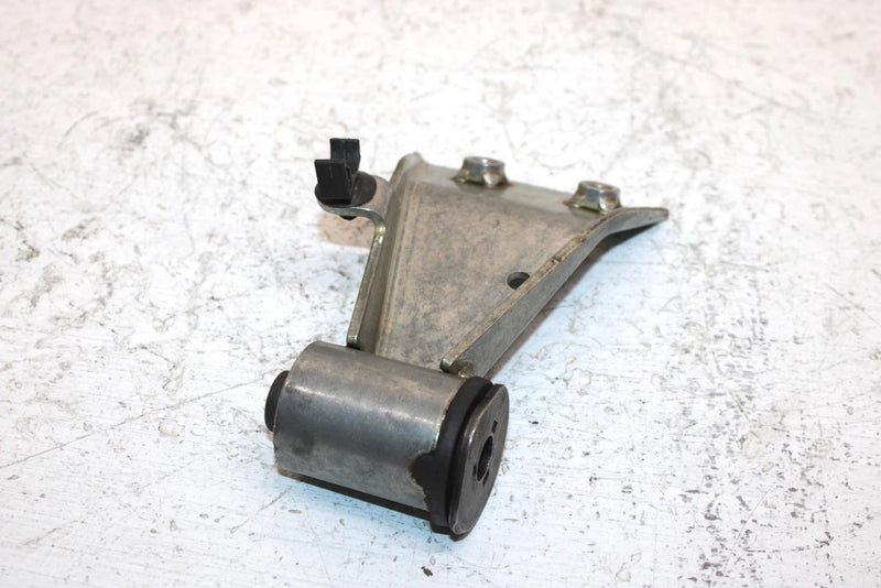2004 Yamaha  Bruin 350 Oem Upper Engine Mount 5UH-F1315-01-00 AY24