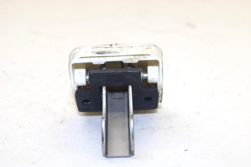 1995 Arctic Cat Monte Carlo 640 Oem Front Cover Latch 0673-177 JA1