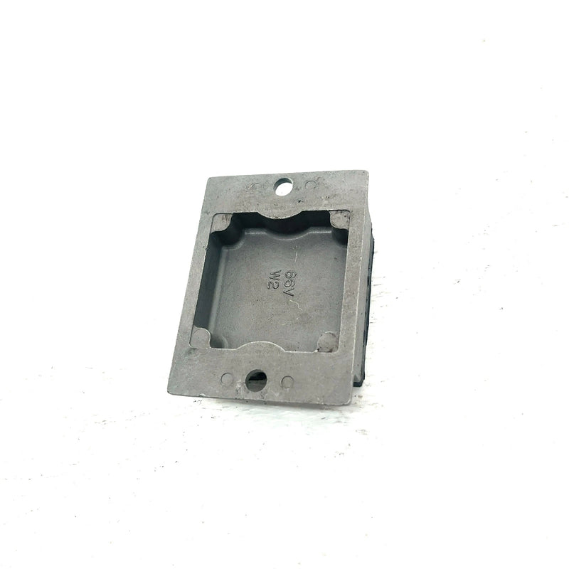 01 Yamaha WaveRunner XLT1200 OEM Front Lower Engine Mount 66V-44532-00-94 JY29