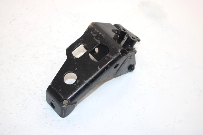 94 Yamaha  Kodiak 400 4wd Oem Lower Shifter Bracket 4GB-18431-00-00 AY27
