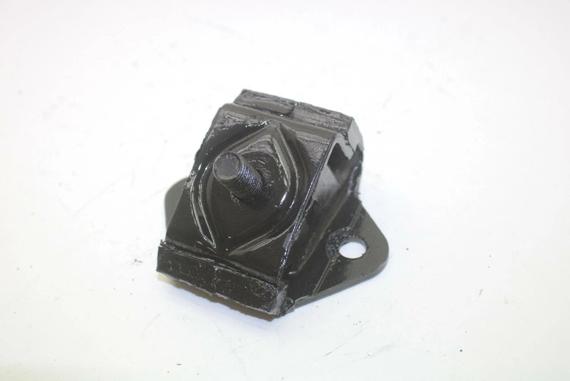 89 Yamaha Phazer PZ480N OEM Rear Lower Motor Mount 8V0-21486-00-00 Q2698