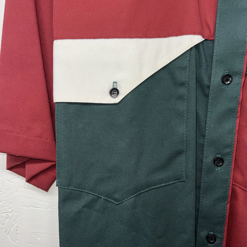 New Men’s Cowboy threads Multiple Color Short Sleeve Button Up Small B-47