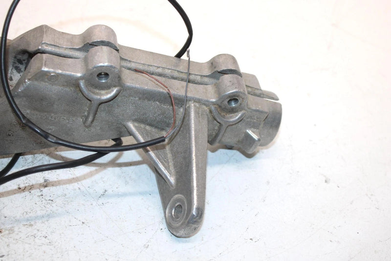 2000 Polaris Magnum 325 Oem Right Hubstrut 2201312 AP96