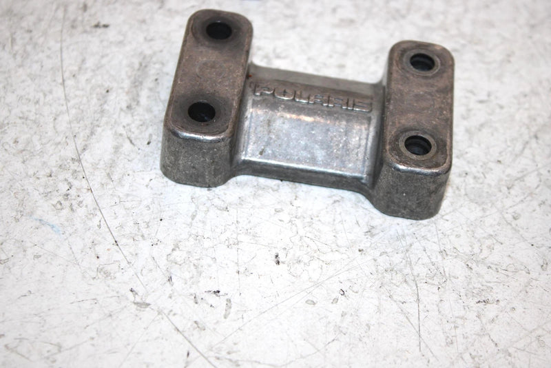 2001 Polaris Magnum 500 Oem Handlebar Clamp Mount W/Bolts 2200774 AP121