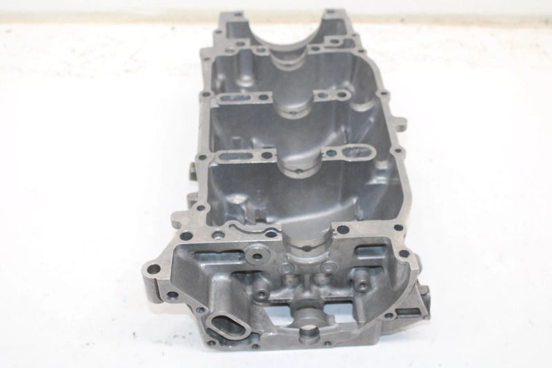 2005 Yamaha Rs Vector Er Oem Lower Crankcase Crank Case 8ES-15109-08-00 SY59