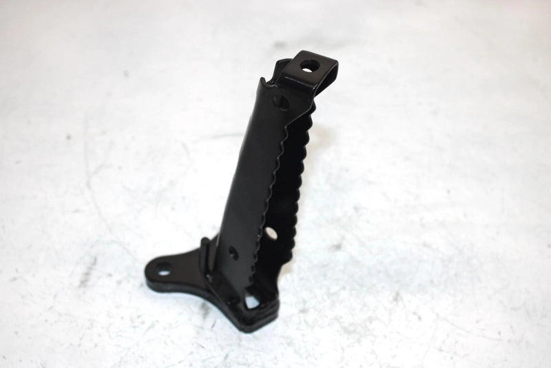 93 Yamaha  Timberwolf  2wd Oem Right Footrest 4BD-27421-00-00 AY34