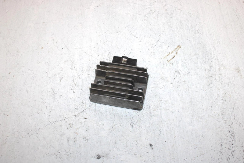 1994 Kawasaki Bayou 220 Oem Voltage Regulator 21066-1052 AK3