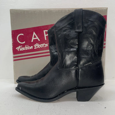 New Women’s Black Capezio Cowboy Boots. L 290 10 M. 15-123