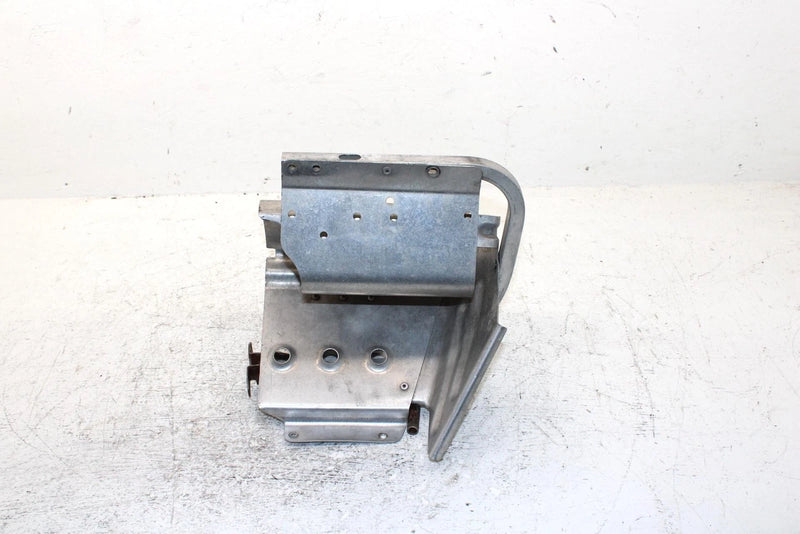 1996 Yamaha Vmax 600 Oem Right Footwell 8AB-21926-00-00 SY29