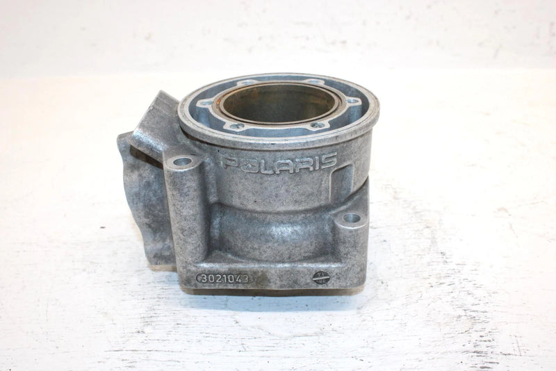 1999 Polaris 500 Xc Oem 70.5mm Bore Cylinder 3021043 SP28
