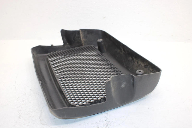 2000 Suzuki Lt-a500f Oem Front Bumper Center Fender Grille 53118-09F01-Y0J AS25