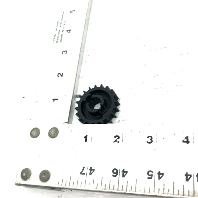 2022 Can-Am Defender HD10 OEM 20T Water Pump Drive Gear 420434330 XB0.3