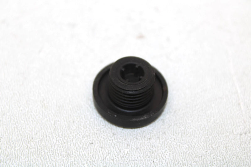 2015 Yamaha Viking Vi Oem Stator Cover Plug (Small) 90340-14016-00 XY0.2