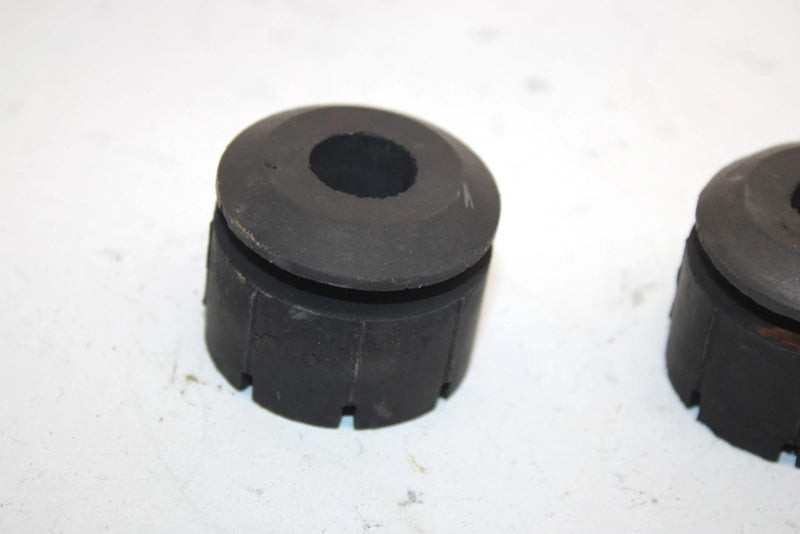 84 Honda Atc200s A Oem Seat Mount Dampner Pair 77207-HA0-000 AH0