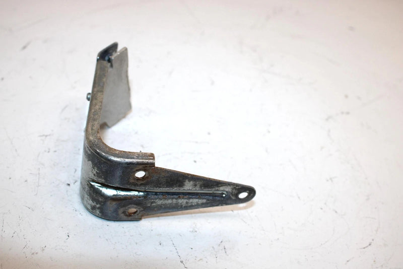 96 Polaris 500 Carb Oem Right Sidepanel Bracket 5240995 SPS2