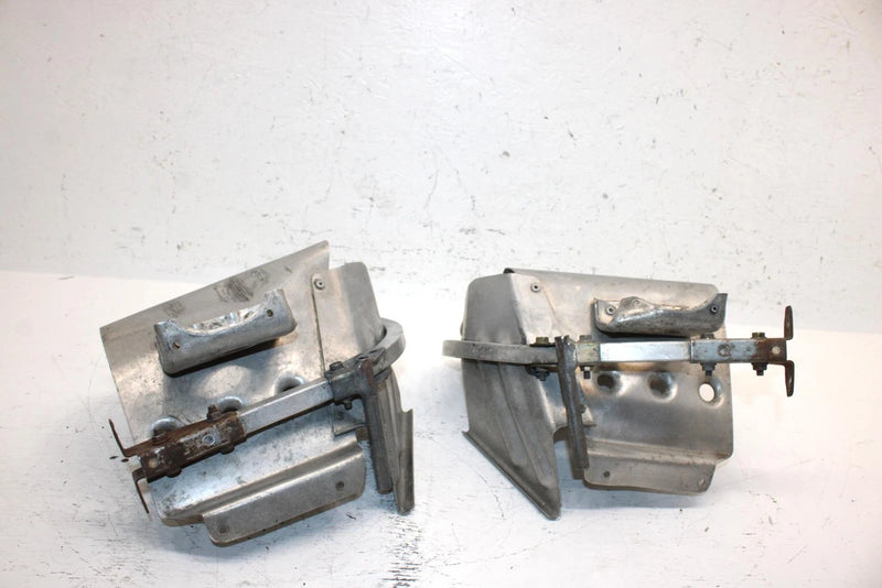 1994 Yamaha Vmax 600 Oem Footrest Set 8AB-21926-00-00 SY25
