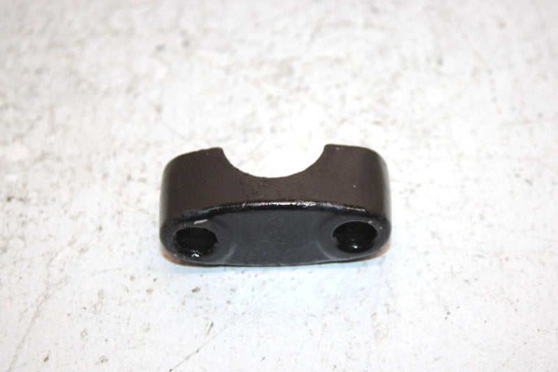 1997 Suzuki King Quad 300 4x4 Oem Handlebar Clamp Pair 56211-27200-291 AS11