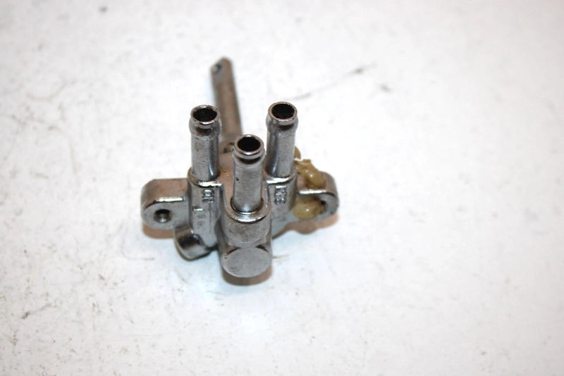 1990 Kawasaki 650 Ts Oem Fuel Selector Petcock 51023-3709 JK10