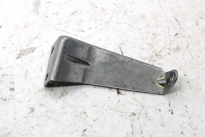 1994 Yamaha Vmax 600 St Oem Right Side Oil Tank Bracket 8AB-2193F-00-00 SY73