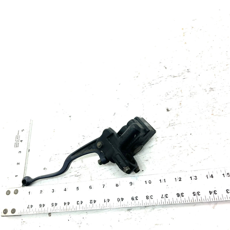 2000 Yamaha Warrior 350 OEM Front Brake Master Cylinder 2GU-25870-00-00 AY67