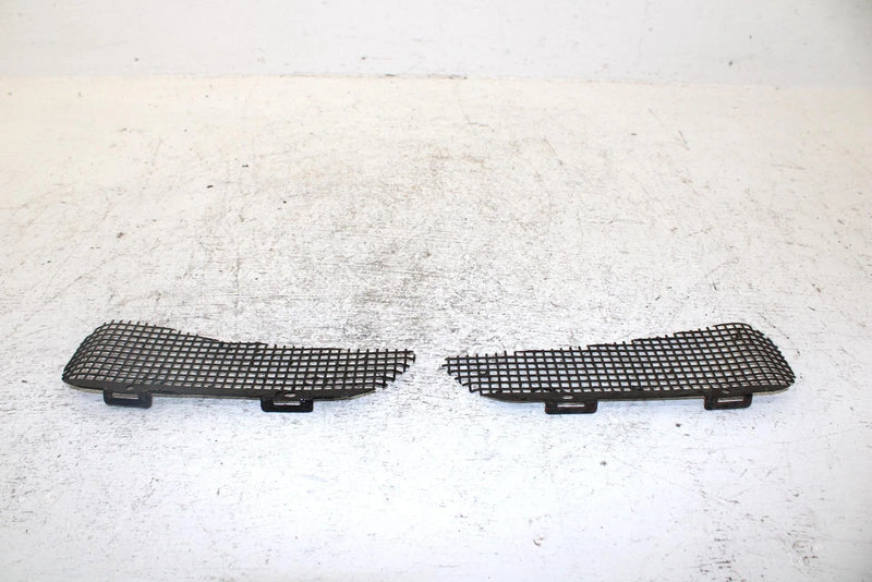 2000 Polaris Classic Touring Oem Upper Hood Screen Set  5243109-067 SP54