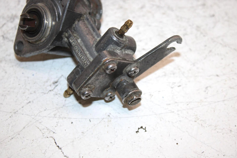 94 Polaris 440 L/c Oem Oil Pump 3084013 Q5556