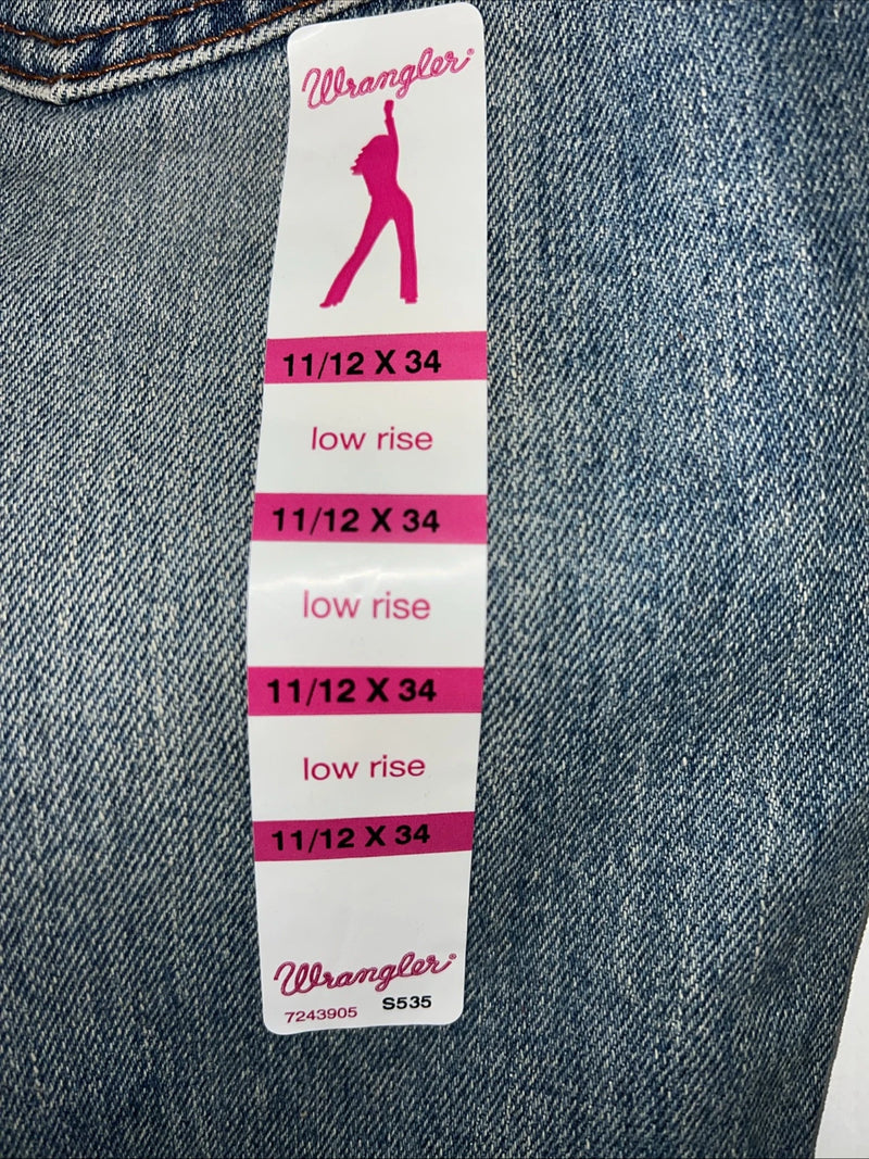 New Women’s Wrangler Low Rise Light Wash Denim Jeans. 11/12x34 P-10