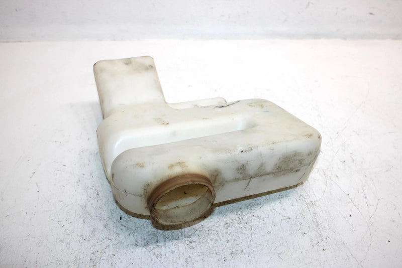 1994 Kawasaki 750 Ss Super Sport Oem Rear Main Air Duct 14073-3737 JK9