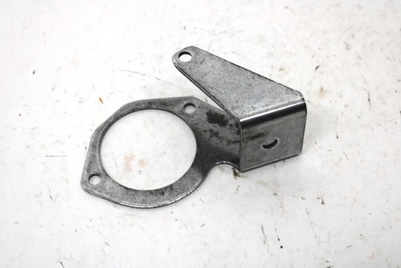 1987 Yamaha Srv Oem Engine Right Front Upper Engine Mount 8K4-21429-00-00 SY131
