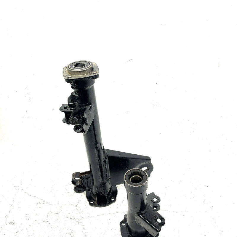 93 Kawasaki Bayou 400 KLF400B 4x4 OEM Rear Axle Housing Set 31064-1098 AK32
