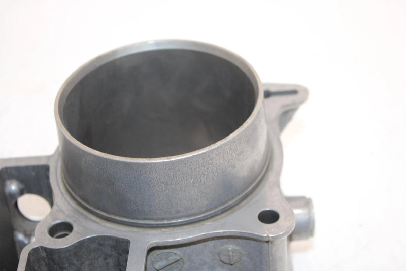 2004 Honda Fourtrax Rincon Oem 100mm Bore Cylinder 12100-HN8-000 AH2 