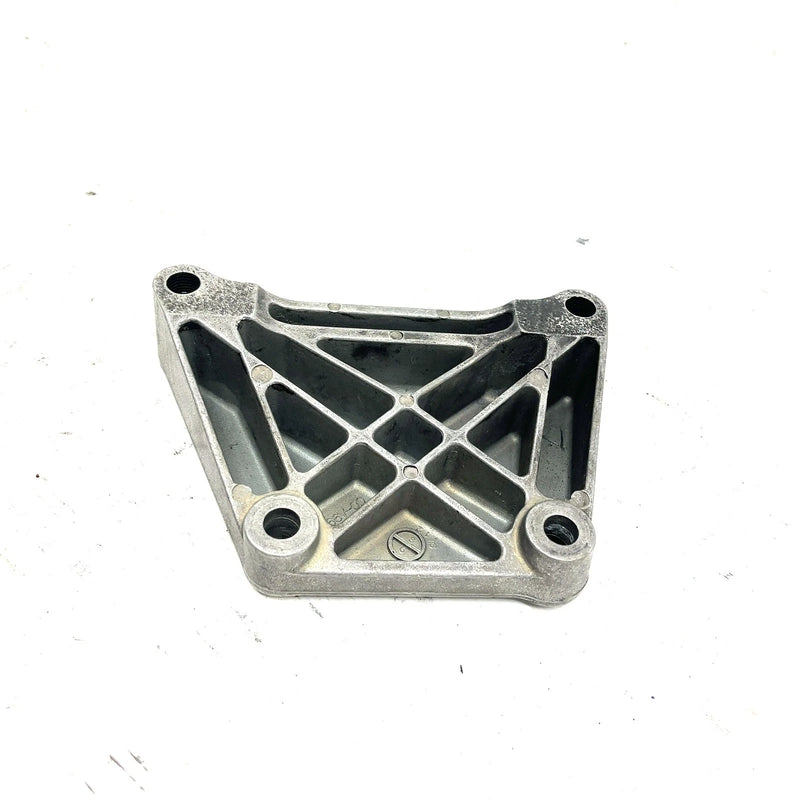 01-05 Yamaha WaveRunner XLT1200 OEM Exhaust Pipe Bracket 66V-14782-00-94 JY30