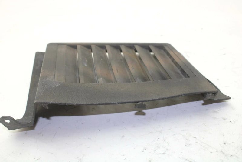 89 Yamaha Phazer PZ480N OEM Left Louver 8X9-77131-00-00 SY52