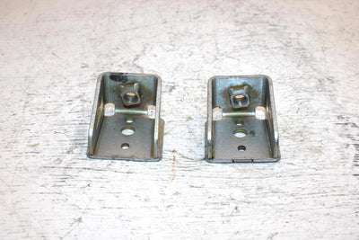 97 Yamaha Vmax Sx700 Triple Oem Rear Lower Motor Mount Pair 8CR-21427-01-00 SY10