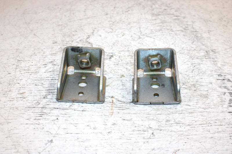 97 Yamaha Vmax Sx700 Triple Oem Rear Lower Motor Mount Pair 8CR-21427-01-00 SY10